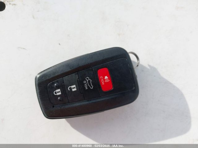 JTMB6RFVXMD039689 Toyota Rav4 Hybrid Xle Premium