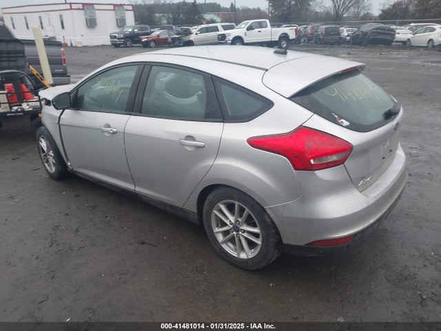 Ford FOCUS SE 2016 1FADP3K24GL283076 Image 3