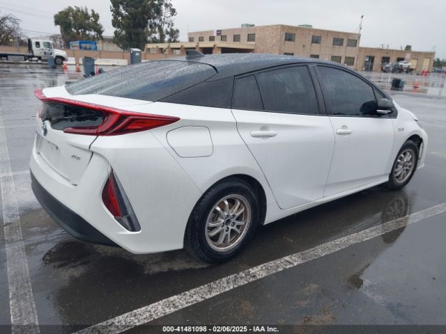 JTDKAMFP0M3169019 Toyota Prius Prime Xle