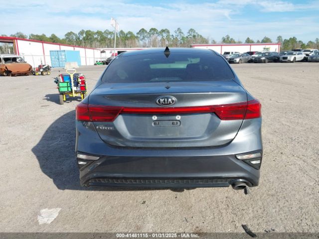 3KPF24AD5ME314012 KIA Forte Lxs