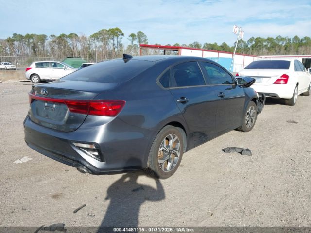 3KPF24AD5ME314012 KIA Forte Lxs