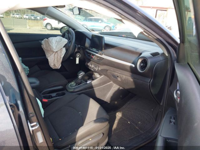 3KPF24AD5ME314012 KIA Forte Lxs