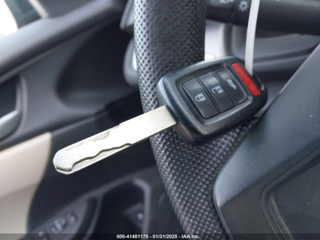 2HGFC2F58JH552943 Honda Civic Lx