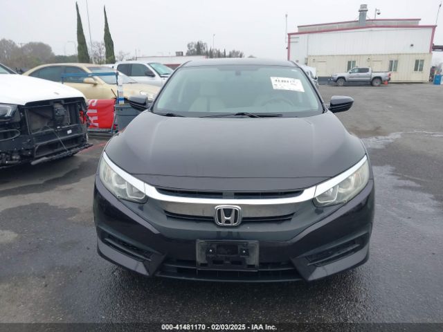 2HGFC2F58JH552943 Honda Civic Lx