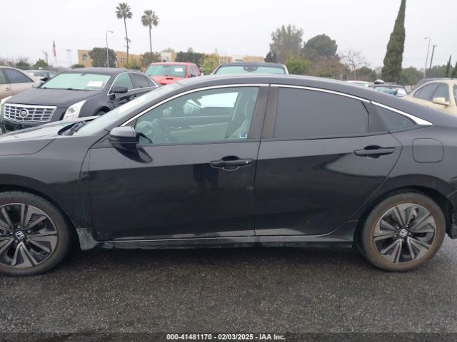 2HGFC2F58JH552943 Honda Civic Lx