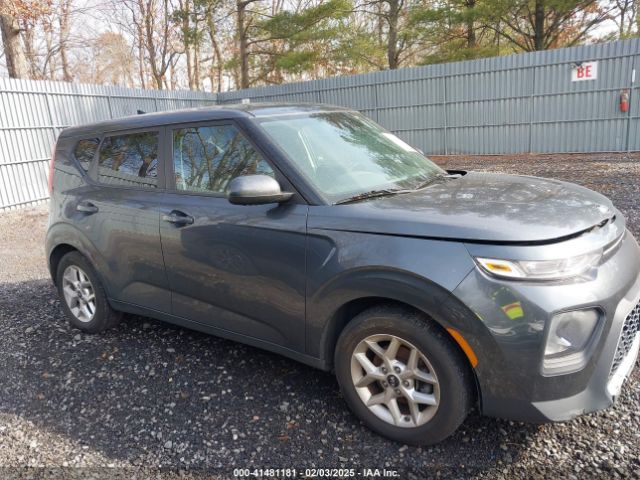 KNDJ23AU6M7773134 KIA SOUL S