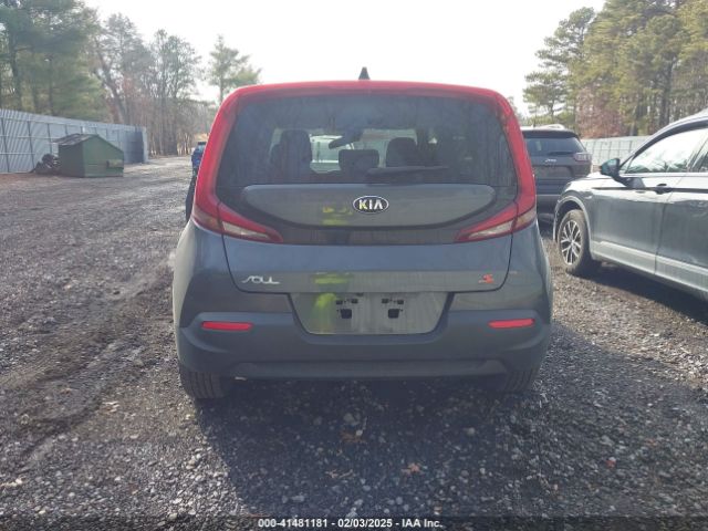 KNDJ23AU6M7773134 KIA SOUL S
