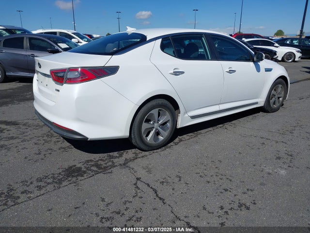 KNAGM4AD4E5071415 KIA Optima Hybrid Lx