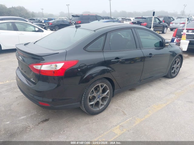 Ford FOCUS SE 2014 1FADP3F24EL126896 Image 4