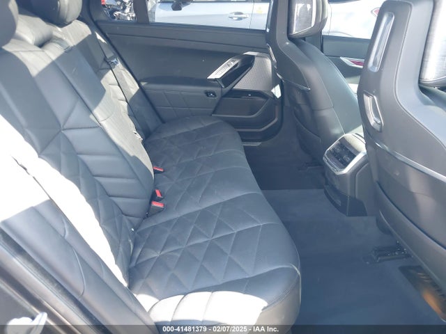 2023 BMW 740 WBA23EH07PCM81629 Photo 7