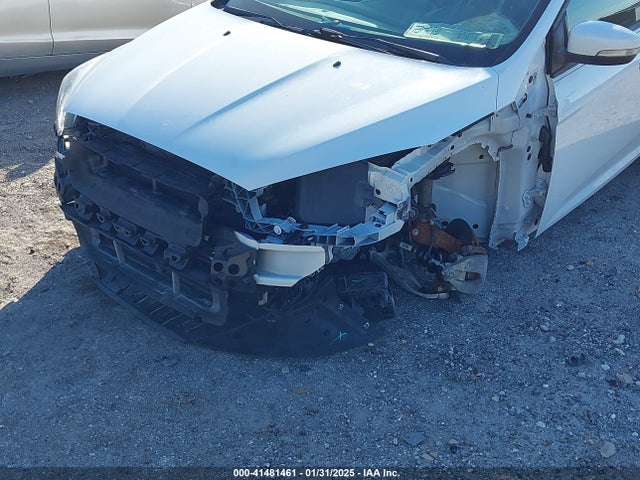 Ford FOCUS SE 2016 1FADP3F20GL266320 Image 12