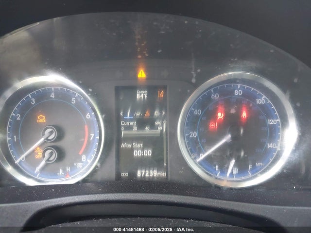 2T1BURHE4KC240520 Toyota COROLLA SE