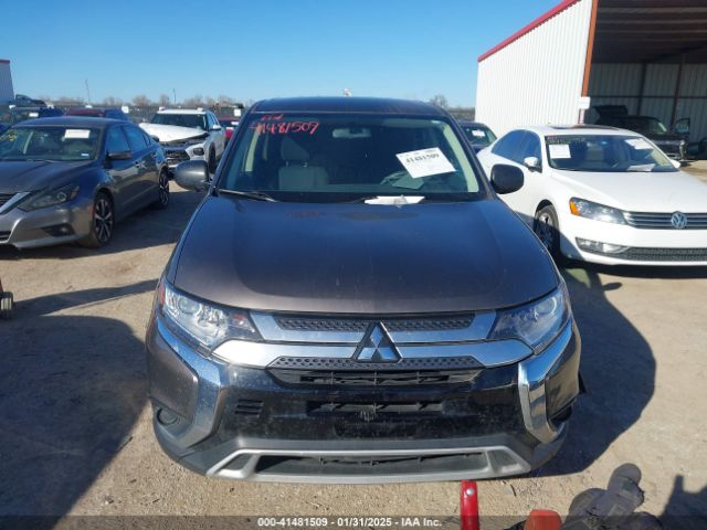 JA4AD2A38KZ010698 Mitsubishi Outlander Es
