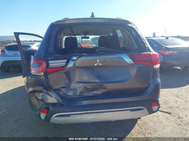 JA4AD2A38KZ010698 Mitsubishi Outlander Es