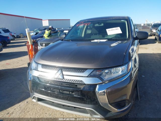 JA4AD2A38KZ010698 Mitsubishi Outlander Es