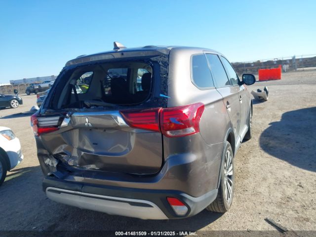 JA4AD2A38KZ010698 Mitsubishi Outlander Es