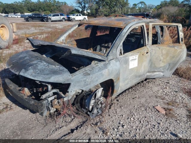 1C4NJDEB0GD617082 Jeep Compass Latitude