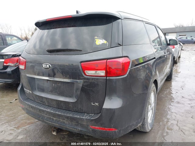 KIA SEDONA LX 2016 KNDMB5C17G6127395 Image 4