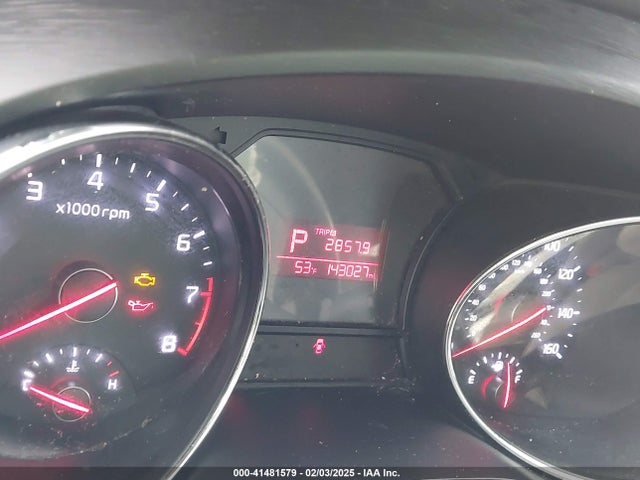 KIA SEDONA LX 2016 KNDMB5C17G6127395 Image 7
