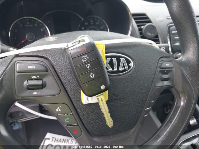 3KPFK4A74HE129045 KIA FORTE LX