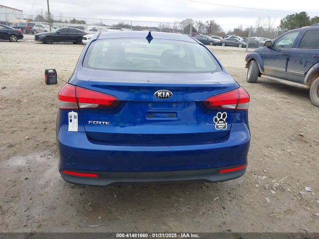 3KPFK4A74HE129045 KIA FORTE LX
