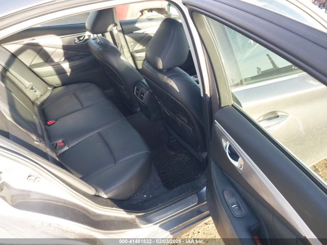 JN1BV7AR7EM687996 Infiniti Q50 Premium