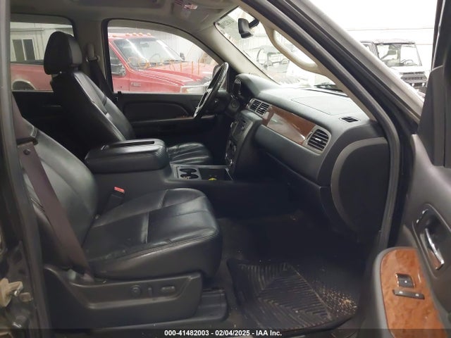 Продаж на аукціоні авто 2008 Gmc Yukon Xl 1500 Slt, vin: 1GKFK16378R253601, номер лоту: 41482003