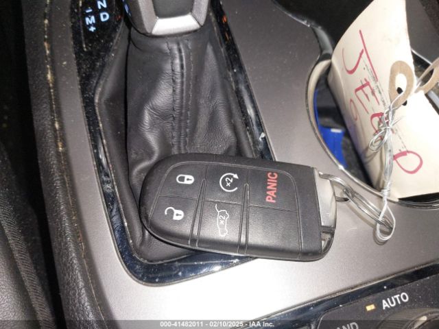 1C4RJFAG7NC146470 Jeep Grand Cherokee Wk Laredo X 4x4