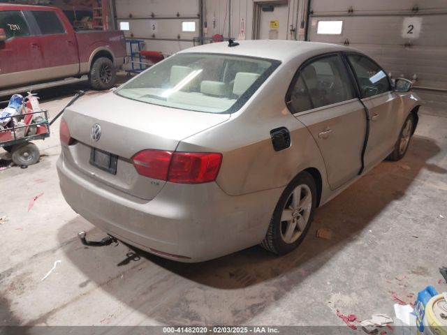 3VW3L7AJ6EM237033 Volkswagen Jetta 2.0l Tdi