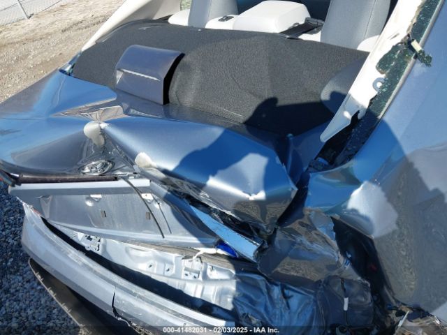 5YFB4MDE1RP175516 Toyota COROLLA LE