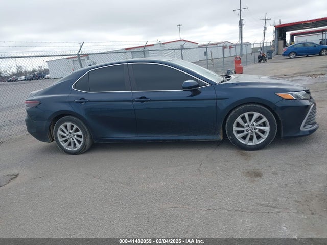 4T1C11AK0MU536358 Toyota CAMRY LE