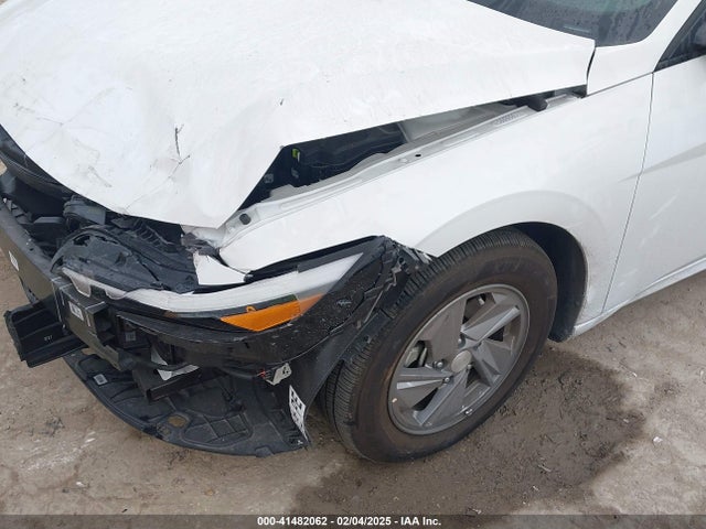 KMHLL4DG4RU851495 Hyundai ELANTRA SE