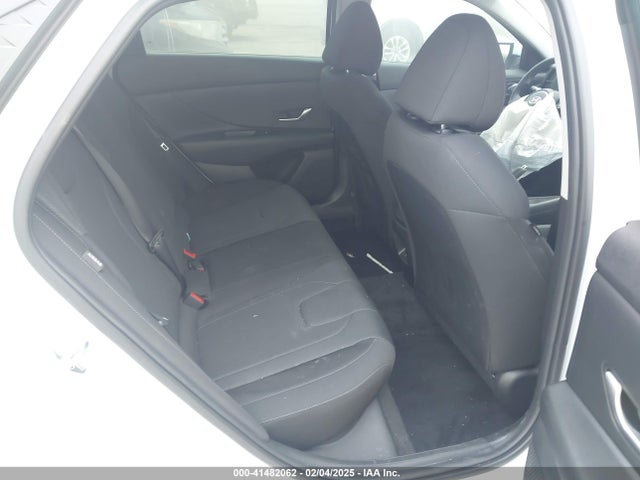KMHLL4DG4RU851495 Hyundai ELANTRA SE