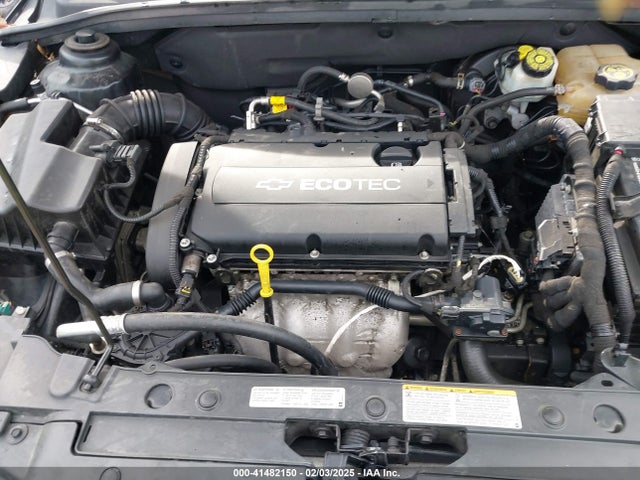 1G1PA5SG5E7472706 Chevrolet Cruze Ls Auto
