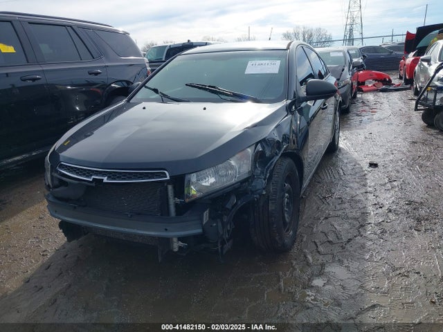 1G1PA5SG5E7472706 Chevrolet Cruze Ls Auto