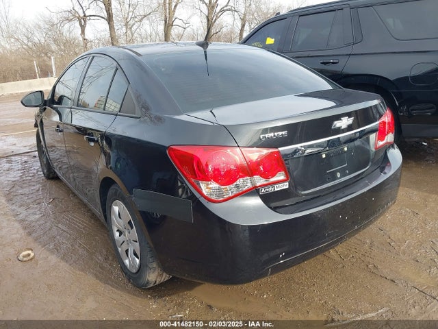 1G1PA5SG5E7472706 Chevrolet Cruze Ls Auto