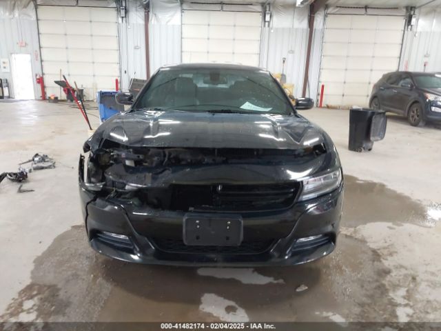2C3CDXHG2FH889971 Dodge Charger Sxt