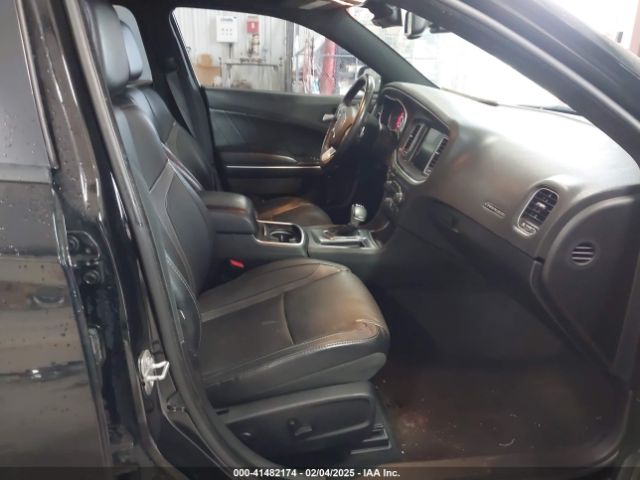 2C3CDXHG2FH889971 Dodge Charger Sxt