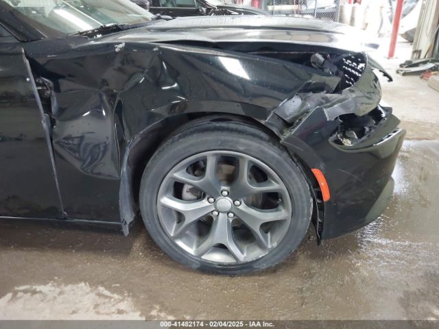 2C3CDXHG2FH889971 Dodge Charger Sxt