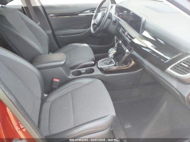KNDEU2AA3R7638440 KIA SELTOS S
