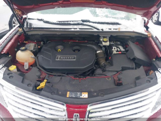 5LMCJ3D98HUL35184 Lincoln Mkc Reserve
