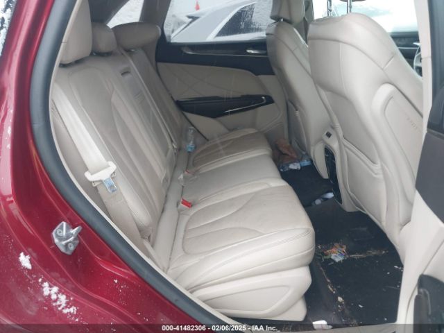 5LMCJ3D98HUL35184 Lincoln Mkc Reserve
