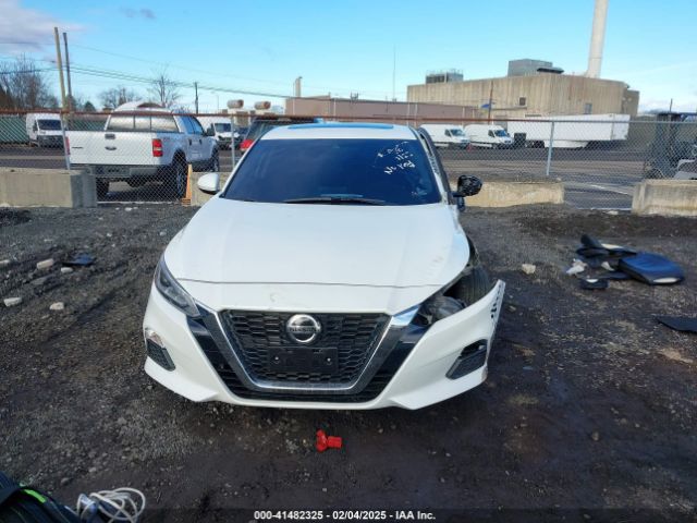 1N4BL4DW7MN311171 Nissan Altima Sv Intelligent Awd