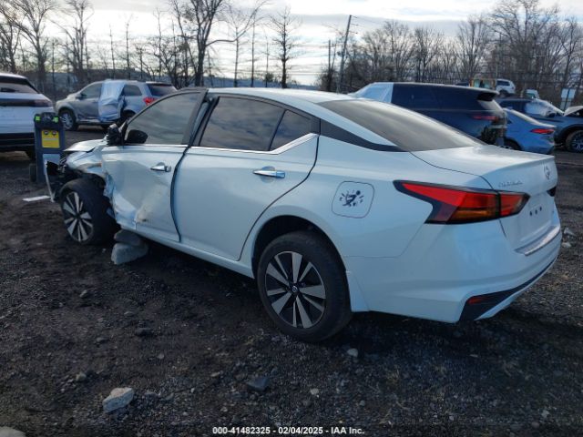 1N4BL4DW7MN311171 Nissan Altima Sv Intelligent Awd