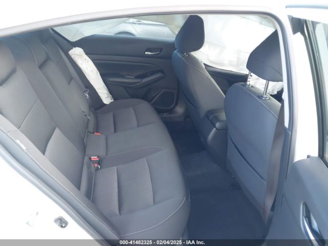 1N4BL4DW7MN311171 Nissan Altima Sv Intelligent Awd