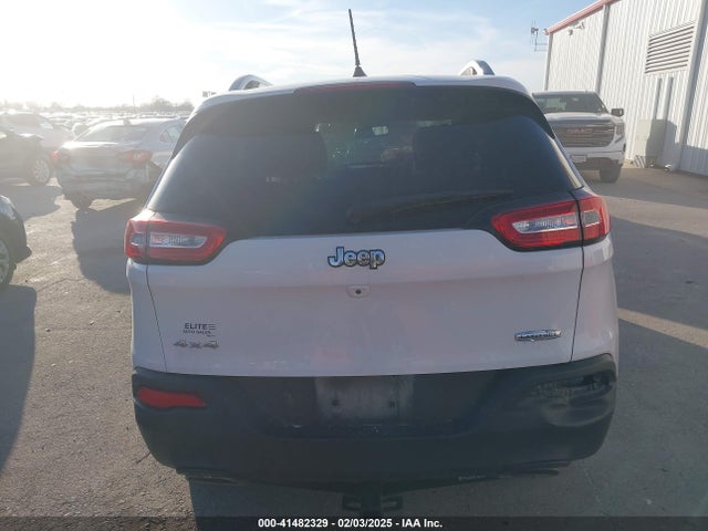 Jeep Cherokee Latitude 2016 1C4PJMCS7GW239908 Image 17