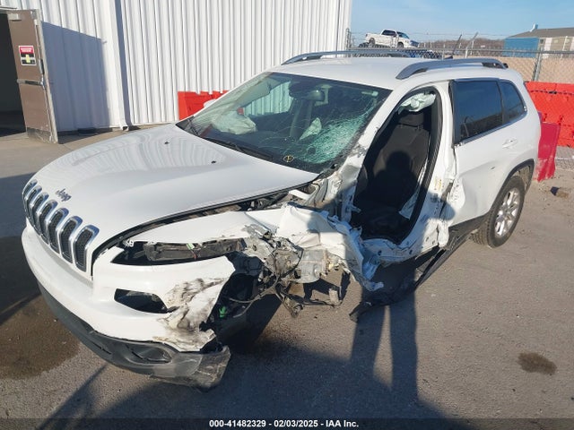 Jeep Cherokee Latitude 2016 1C4PJMCS7GW239908 Image 2
