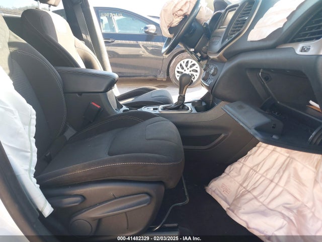 Jeep Cherokee Latitude 2016 1C4PJMCS7GW239908 Image 5