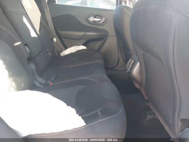 Jeep Cherokee Latitude 2016 1C4PJMCS7GW239908 Image 8