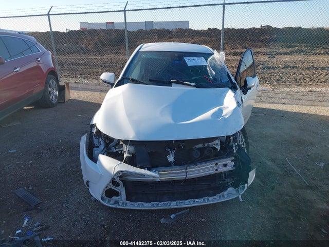 JTDEAMDE1NJ037740 Toyota Corolla Hybrid Le